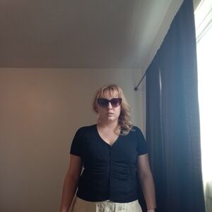 RW&CO. Black Ribbed V-Neck Button-Up Top